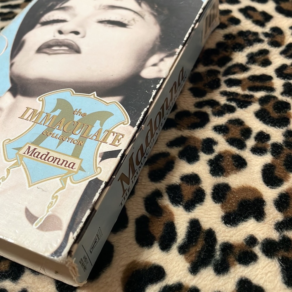 1990 MADONNA The Immaculate Collection ๐ถ VHS Video Collection Music Vintage 90s - Picture 14 of 15